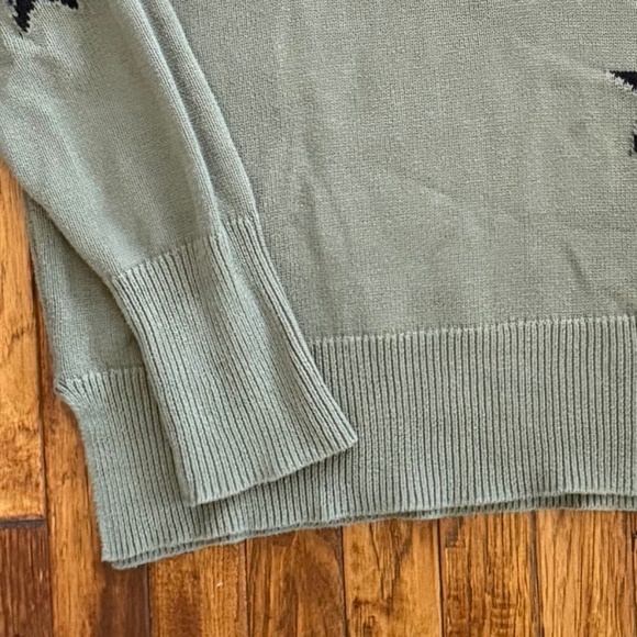 PISTOLA Daria Crewneck Sweater Knit Oversized Stars Graphic, Small, Olive Green - Picture 6 of 6